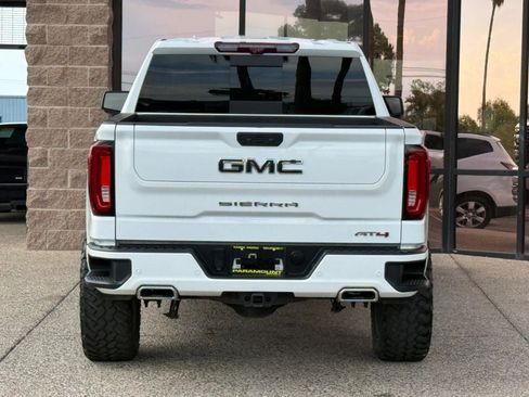 Used 2023 GMC Sierra 1500 AT4 w/ AT4 Premium Package AWD/4WD image 9