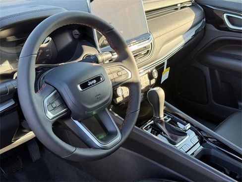 New 2026 Jeep Compass Trailhawk image 19