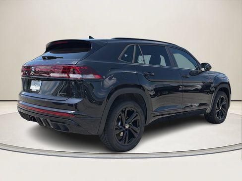 New 2026 Volkswagen Atlas Cross Sport SEL R-Line AWD/4WD image 4