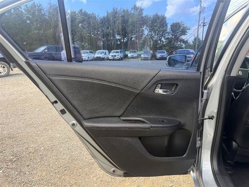 Used 2016 Honda Accord EX-L image 13