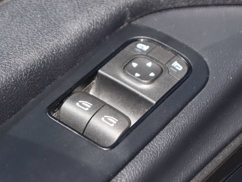 Used 2025 Mercedes-Benz Sprinter 2500 image 24