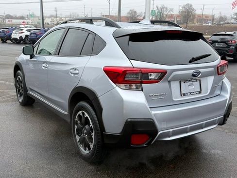 Used 2023 Subaru Crosstrek 2.0i Premium image 8