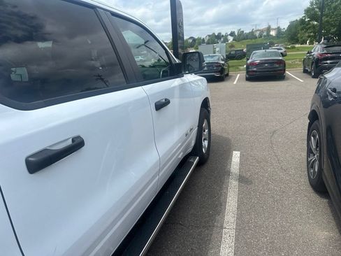 Used 2023 RAM 1500 Big Horn AWD/4WD image 16