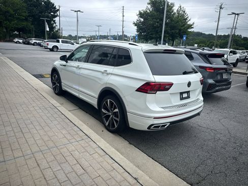 Used 2022 Volkswagen Tiguan SEL R-Line AWD/4WD image 5