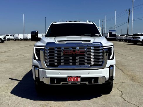 Used 2024 GMC Sierra 2500 Denali w/ Denali Reserve Package image 4