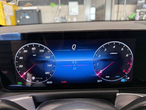 New 2026 Mercedes-Benz GLB 250 4MATIC image 11