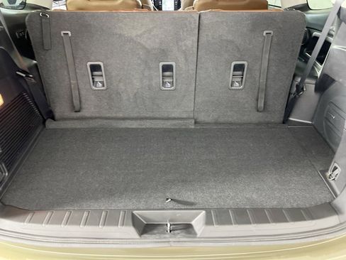 Used 2023 Subaru Ascent Touring image 28