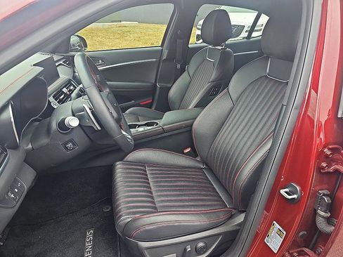 Used 2025 Genesis G70 2.5T w/ Sport Prestige Package image 18