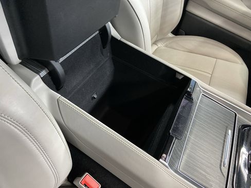 Used 2024 Jeep Wagoneer Series II w/ Flexible Seating Group image 55