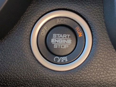 Used 2024 RAM 2500 Big Horn image 31