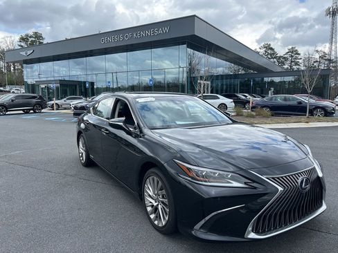 Used 2021 Lexus ES 300h Ultra Luxury w/ Accessory Package 2 image 1