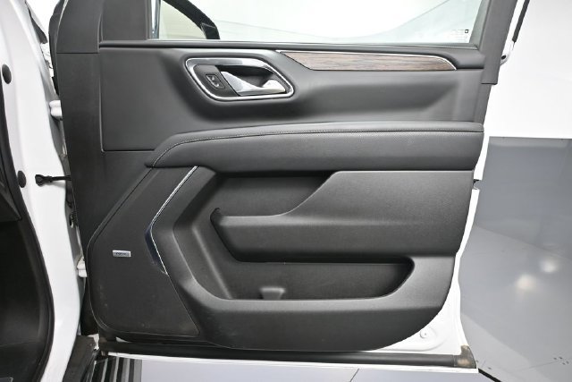 Used 2023 Chevrolet Tahoe Premier w/ Advanced Technology Package AWD/4WD image 43