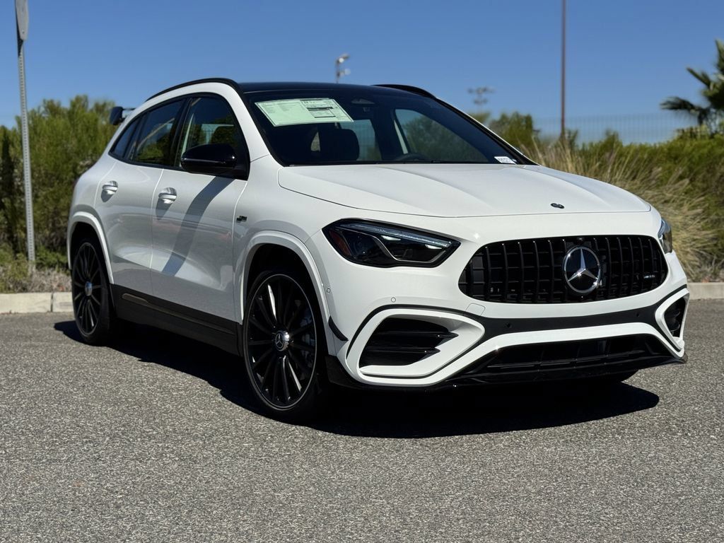 Used 2025 Mercedes-Benz GLA 35 AMG 4MATIC image 6