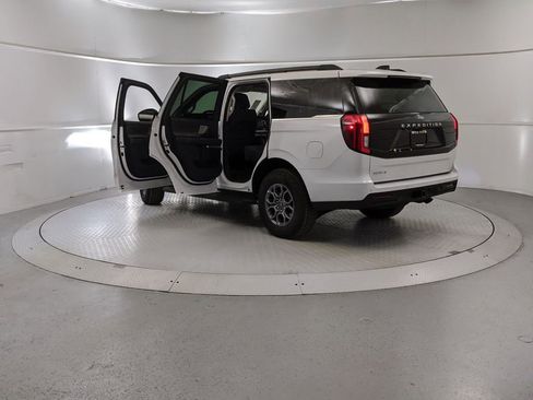 New 2025 Ford Expedition Active AWD/4WD image 10