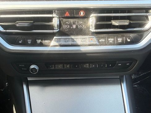 Used 2021 BMW 330i xDrive Sedan w/ Convenience Package image 23
