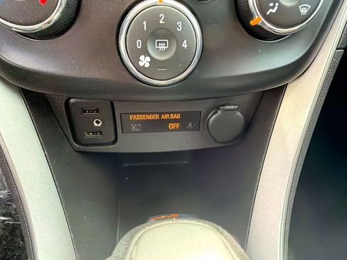 Used 2017 Chevrolet Trax LT w/ Driver Confidence Package AWD/4WD image 21