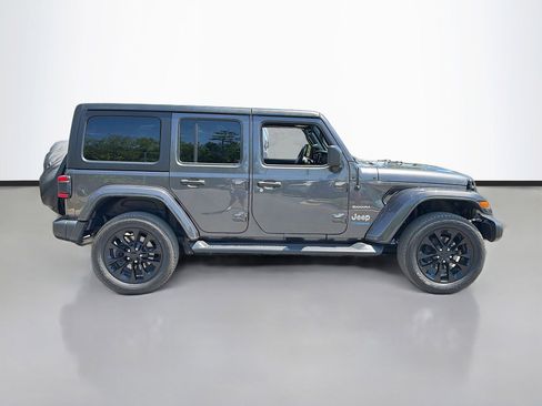 Used 2022 Jeep Wrangler Unlimited Sahara w/ Cold Weather Group AWD/4WD image 4