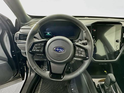 Used 2025 Subaru Forester Touring AWD/4WD image 16