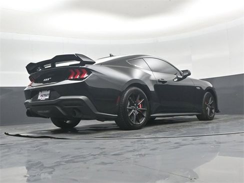 Used 2024 Ford Mustang GT Premium image 45