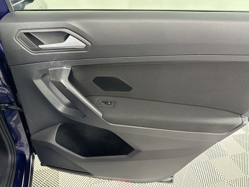 Used 2021 Volkswagen Tiguan S image 24