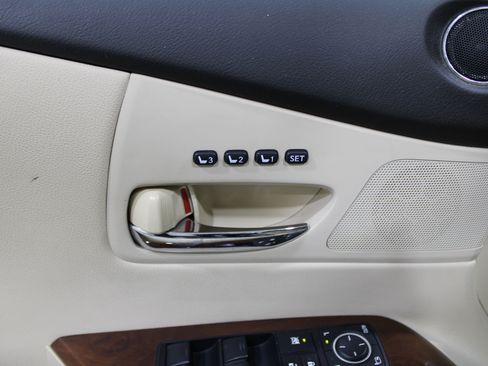 Used 2013 Lexus RX 350 AWD w/ Navigation Pkg image 7