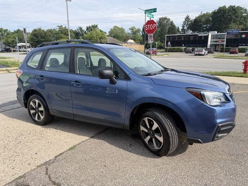 Used 2017 Subaru Forester 2.5i w/ Alloy Wheel Package AWD/4WD image 5