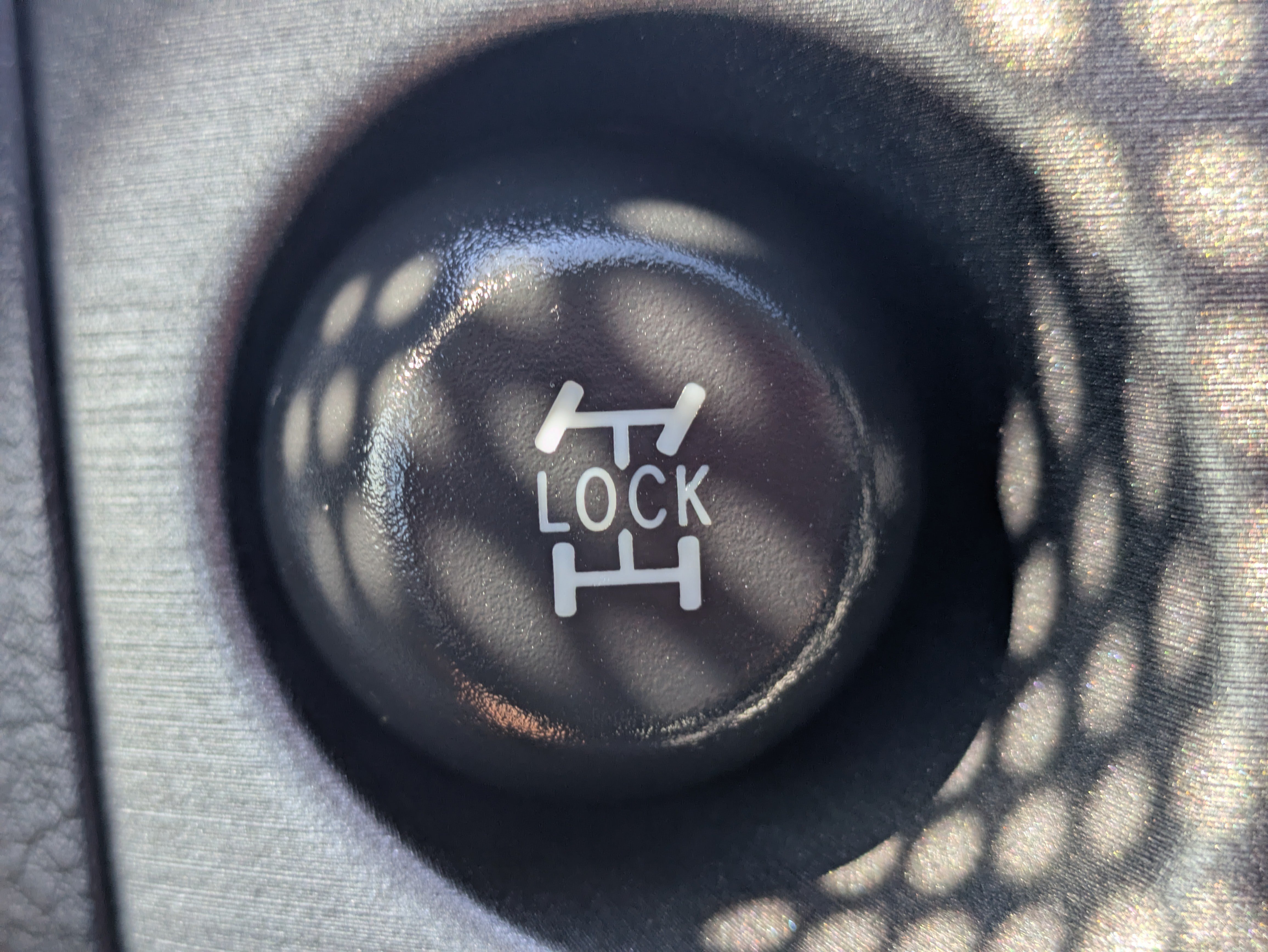 Used 2011 Toyota RAV4 Limited w/ Limited Extra Value Pkg AWD/4WD image 38