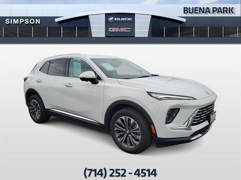 Used 2025 Buick Envision Preferred image 2