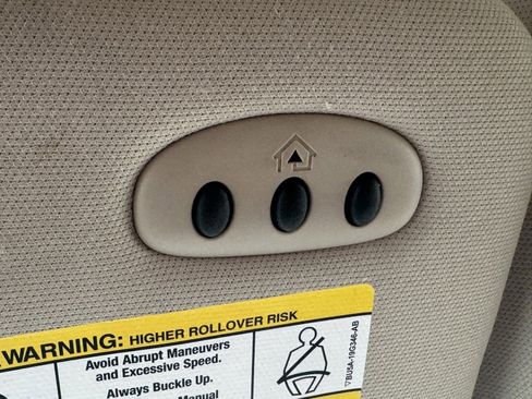 Used 2019 Lincoln MKC Select w/ Select Plus Package image 40