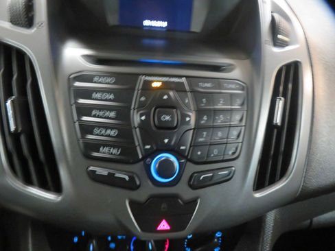 Used 2016 Ford Transit Connect XL image 30