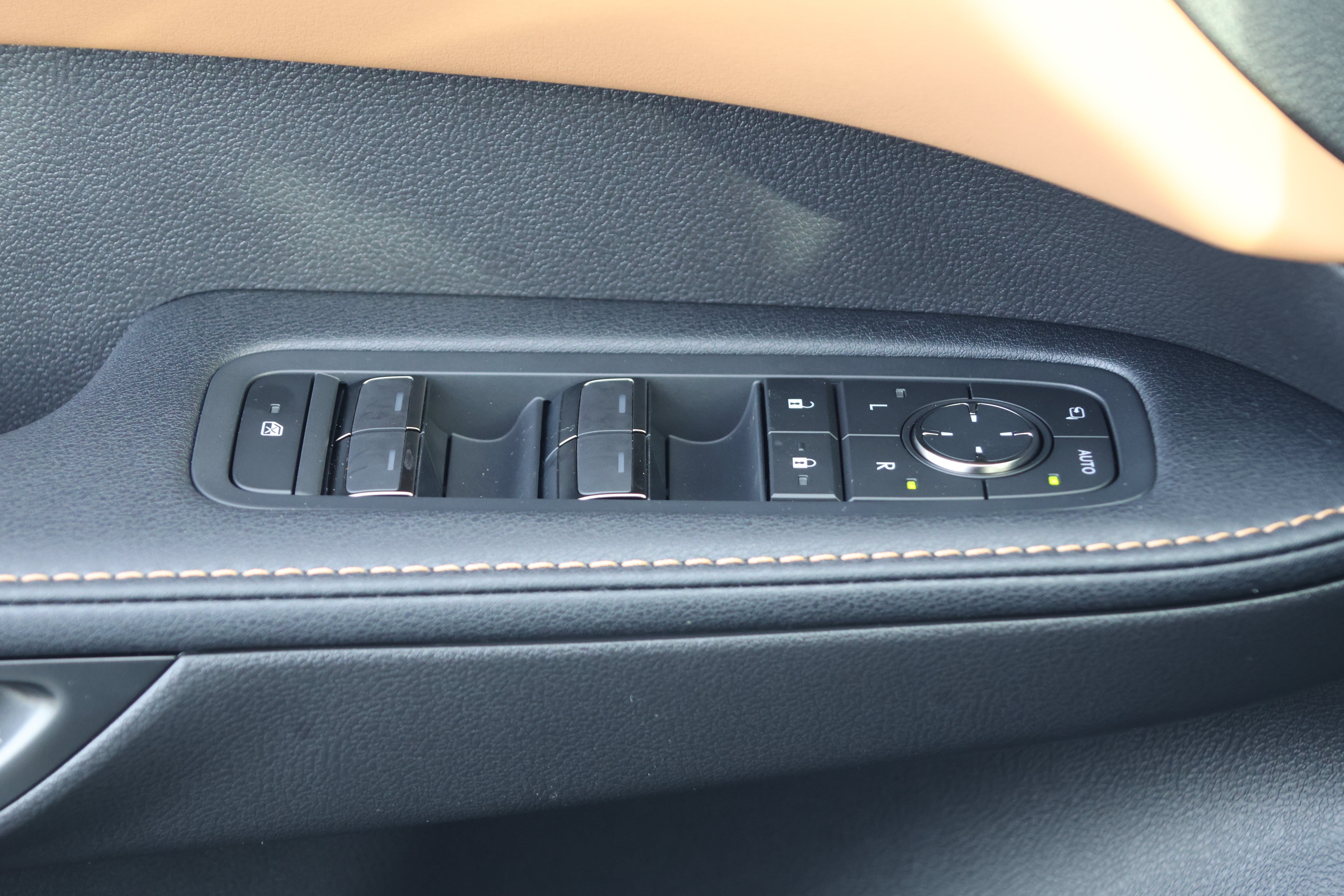 New 2026 Lexus RX 350 AWD image 13
