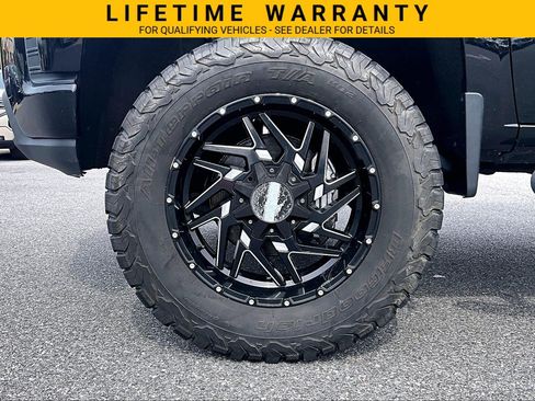 Used 2021 Chevrolet Silverado 1500 LT Trail Boss AWD/4WD image 9