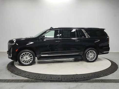 Used 2023 Cadillac Escalade ESV Premium Luxury RWD image 4