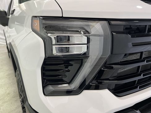 Certified 2025 Chevrolet Silverado 2500 LT w/ Trail Boss Package image 5