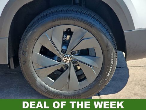 Used 2025 Volkswagen Taos S image 36