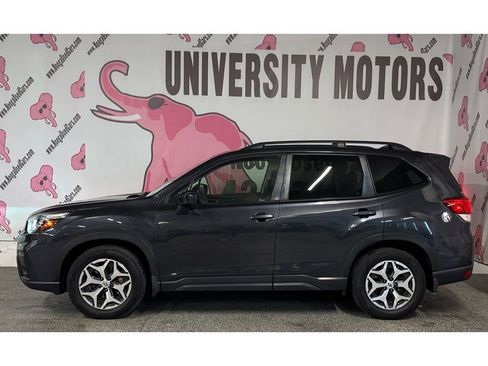 Used 2019 Subaru Forester Premium w/ All-Weather Package image 9