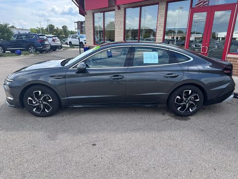 Used 2025 Hyundai Sonata SEL FWD image 8