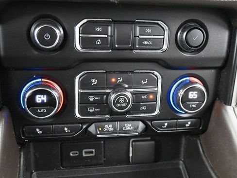 Used 2021 Chevrolet Tahoe LT image 20