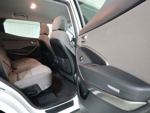 Used 2018 Hyundai Santa Fe Sport AWD/4WD image 11