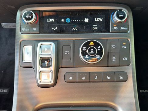 Used 2025 Hyundai Palisade Calligraphy AWD/4WD image 31