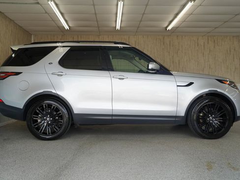 Used 2018 Land Rover Discovery HSE Luxury AWD/4WD image 6