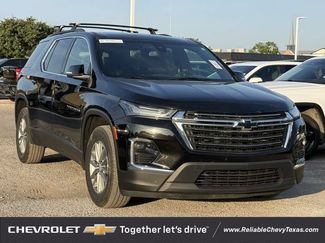 Used 2023 Chevrolet Traverse LT FWD video 1