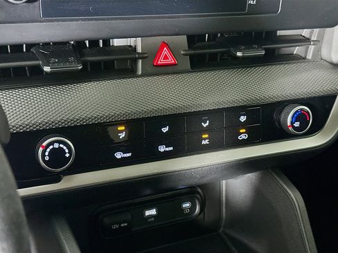 Used 2025 Kia Sportage LX image 22