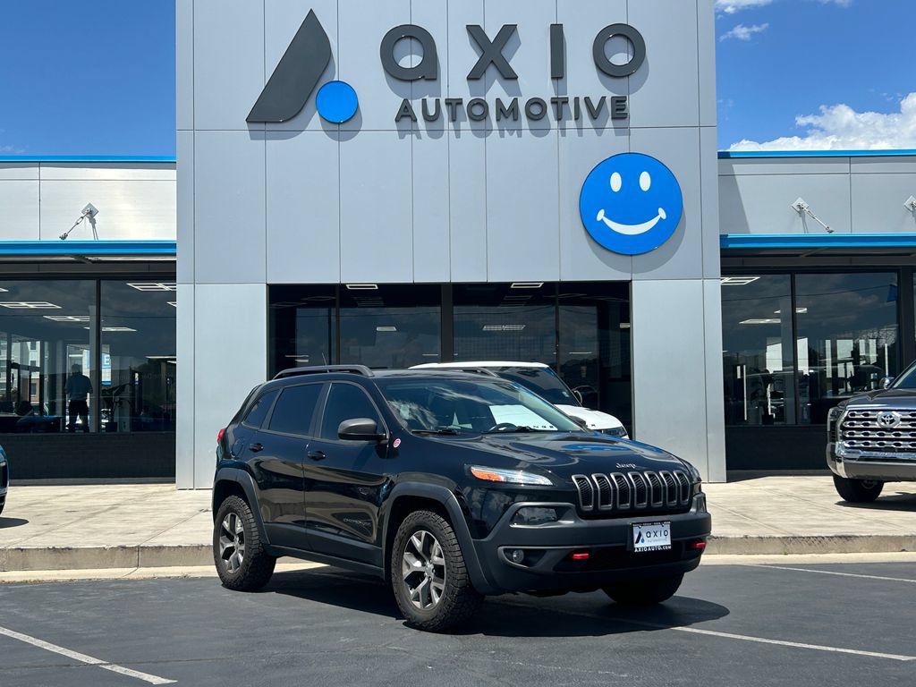 Used 2014 Jeep Cherokee Trailhawk w/ Leather Interior Group AWD/4WD image 1