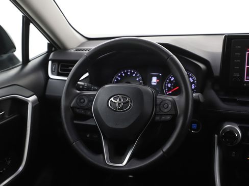 Used 2021 Toyota RAV4 XLE w/ Convenience Package image 14