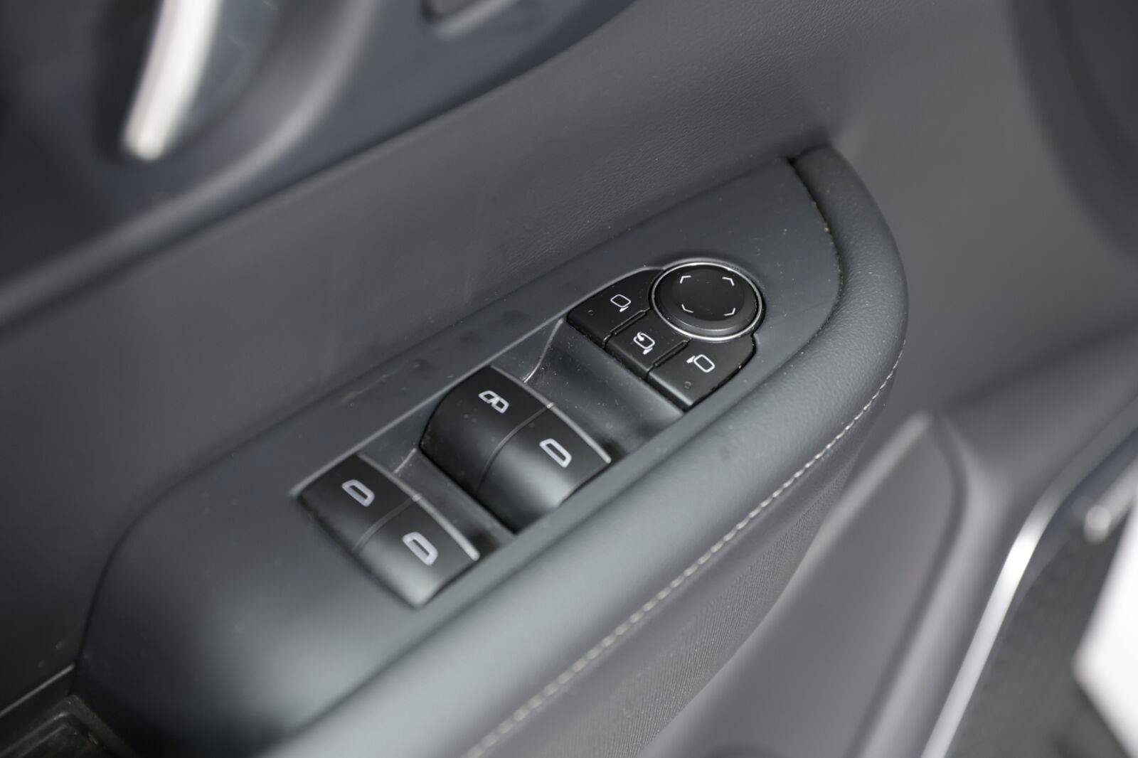 Certified 2026 Buick Enclave Sport Touring AWD/4WD image 35
