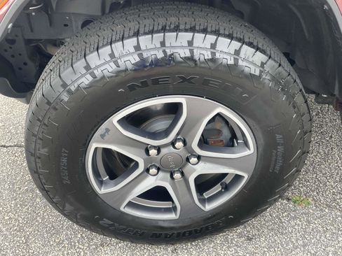 Used 2021 Jeep Wrangler Unlimited Sahara w/ Cold Weather Group image 28