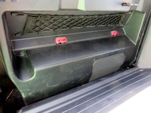 Used 2015 Toyota Tacoma TRD Pro image 32