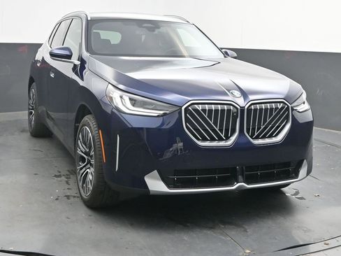New 2026 BMW X3 xDrive30 w/ Premium Package image 2