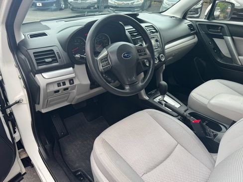 Used 2014 Subaru Forester 2.5i Premium w/ Popular Package #2 AWD/4WD image 10